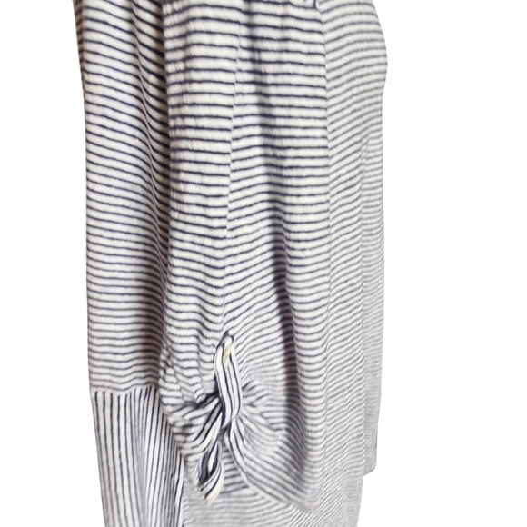 Adrienne Vittadini Women's 2X Linen 3/4 Sleeve Navy Blue and White Striped Top - Picture 6 of 8